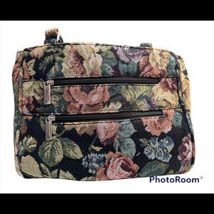 VINTAGE Floral Tapestry  Handbag